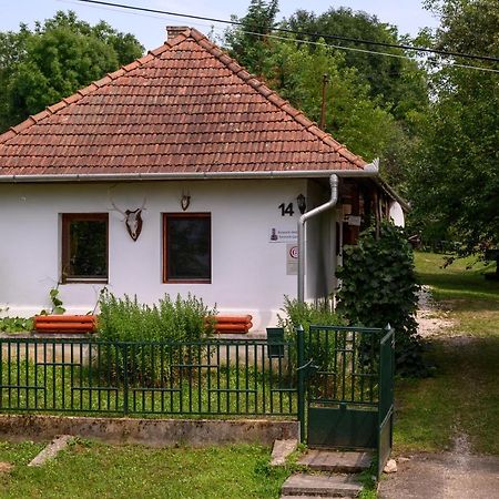 Hotel Kemencés Vendégház Becskeháza Esterno foto